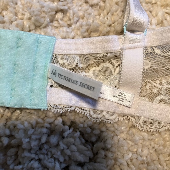 Victoria Secret Dream Angels Turquoise Lace Lined Demi - Picture 3 of 3